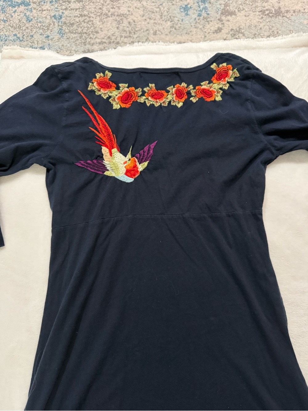 Johnny Was JWLA Navy V-neck Dress with Embroidery; Bird on Back Size S E13 - Picture 9 of 10